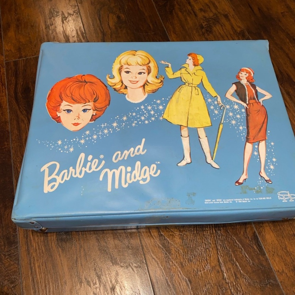 Barbie and Midge Blue Carrying Case with Red and Yellow Accents